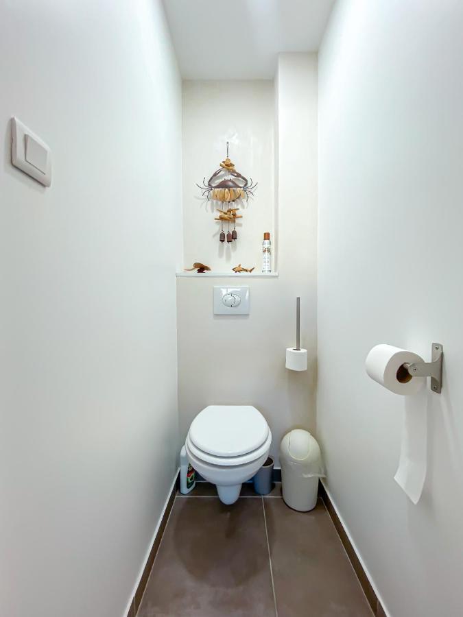 Appartement L'odyssee Provencale, Un Duplex De Charme De 2 Au Pied Du Village Medieval De Bormes-les-mimosas, Offrant Des Prestations De Gamme Et Superbe Vue Sur Le Massif Des Maures