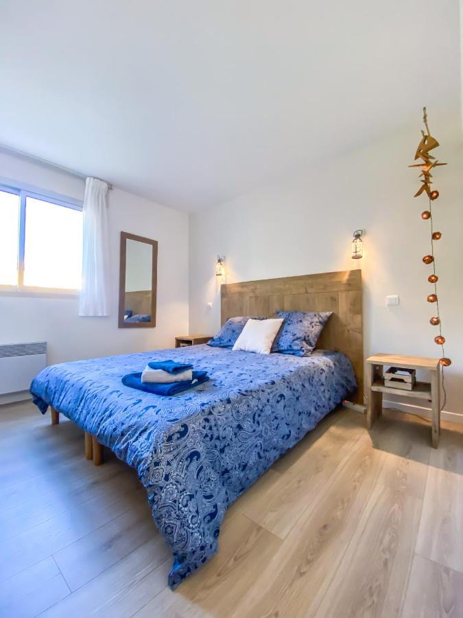 Appartement L'odyssee Provencale, Un Duplex De Charme De 2 Au Pied Du Village Medieval De Bormes-les-mimosas, Offrant Des Prestations De Gamme Et Superbe Vue Sur Le Massif Des Maures *
