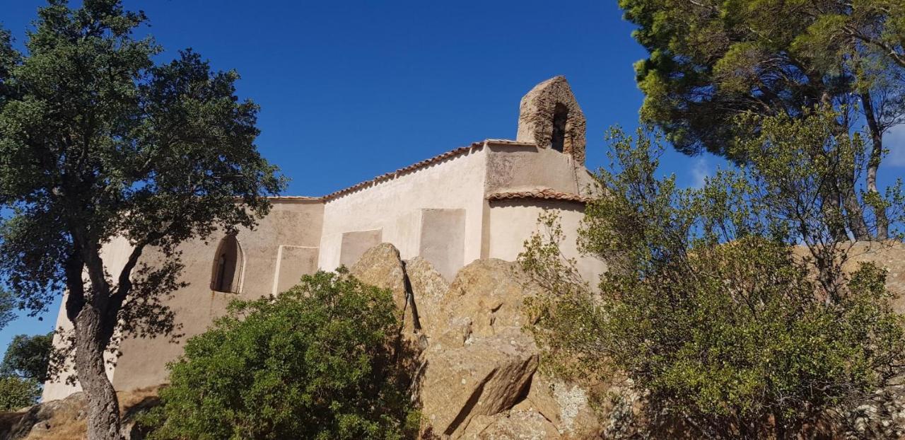 Appartement L'odyssee Provencale, Un Duplex De Charme De 2 Au Pied Du Village Medieval De Bormes-les-mimosas, Offrant Des Prestations De Gamme Et Superbe Vue Sur Le Massif Des Maures Bormes-les-Mimosas